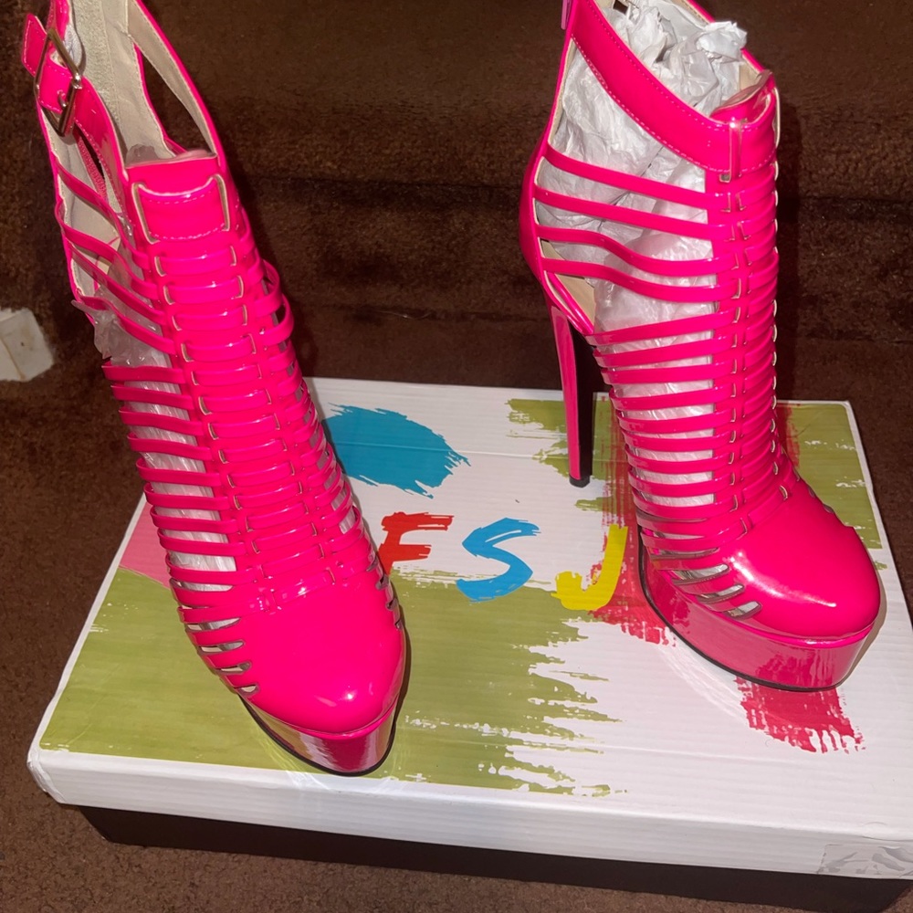 New FSJ Hot Pink caged platform women’s heels